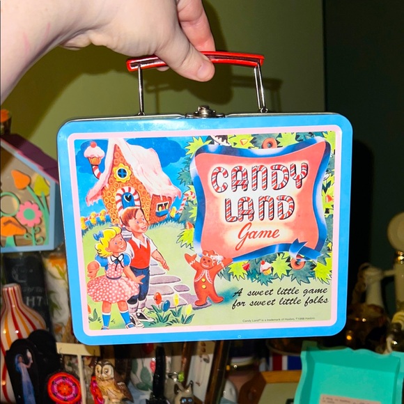 1998 vintage Candy Land Game Tin Lunchbox - Blue and Red - Picture 1 of 7